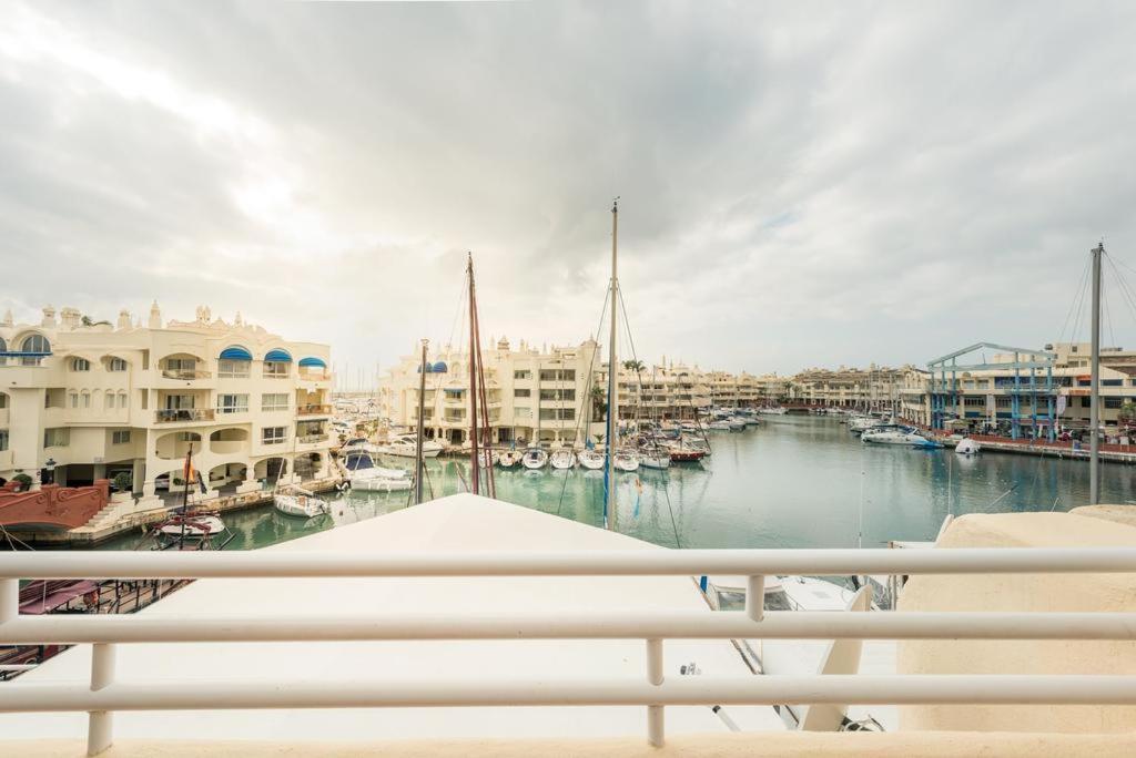 Apartamento En Puerto Marina B32 Benalmádena Kültér fotó